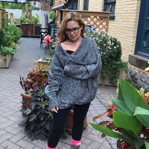 Meet your Posher, Lori